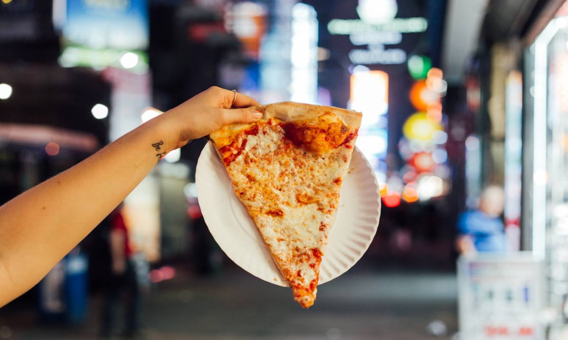 10 Iconic NYC Foods You Must Try on Your First Visit