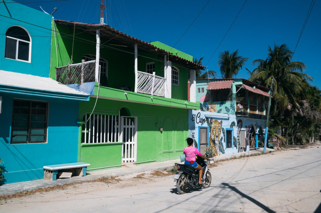 Slow Living, Flamingos & Zero Resorts
